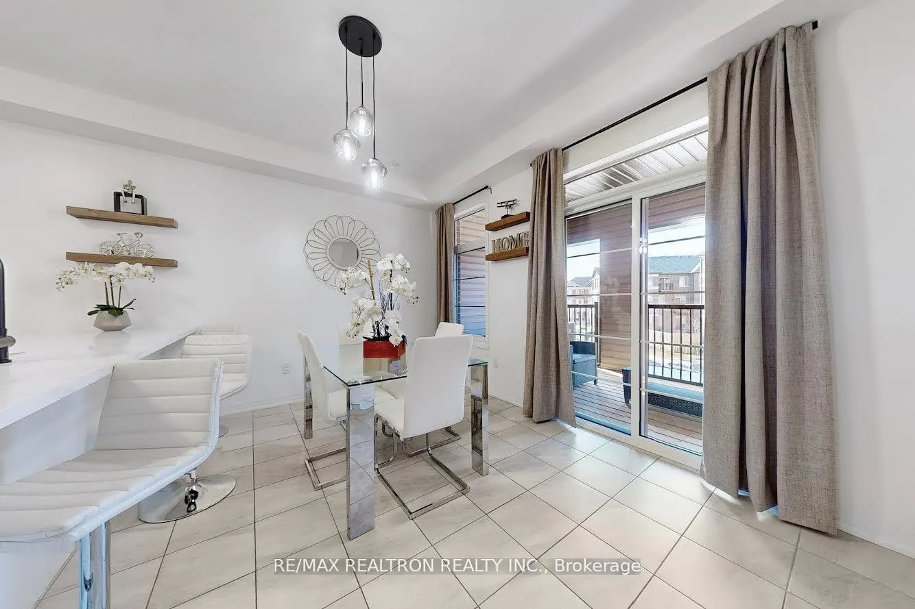 Photo 9 of Unit Way, 53 Carneros Way, Markham, Cedar Grove — HOMEH