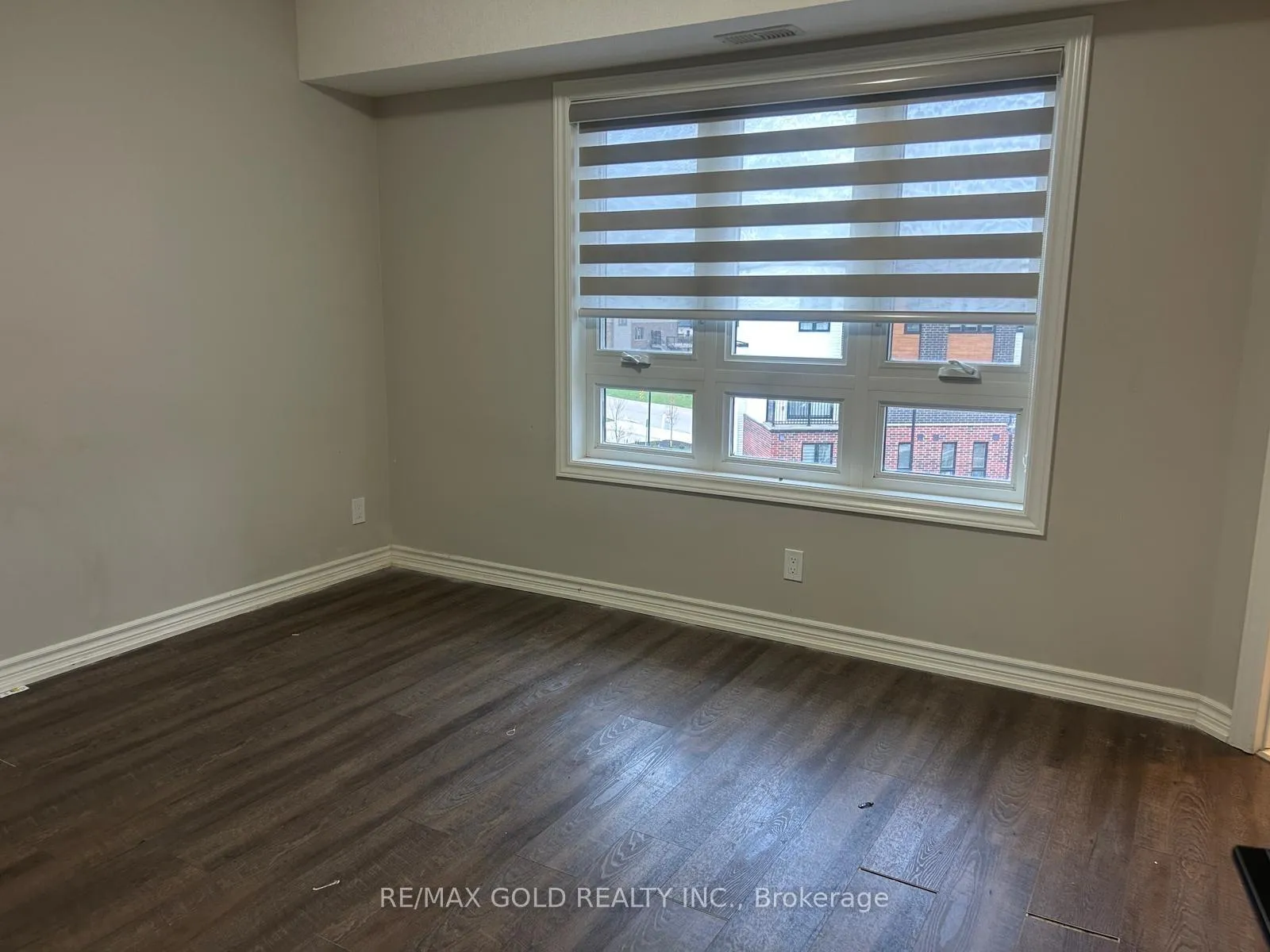 Photo 12 of Unit 19, 235 Chapel Hill Drive, Waterloo — HOMEH
