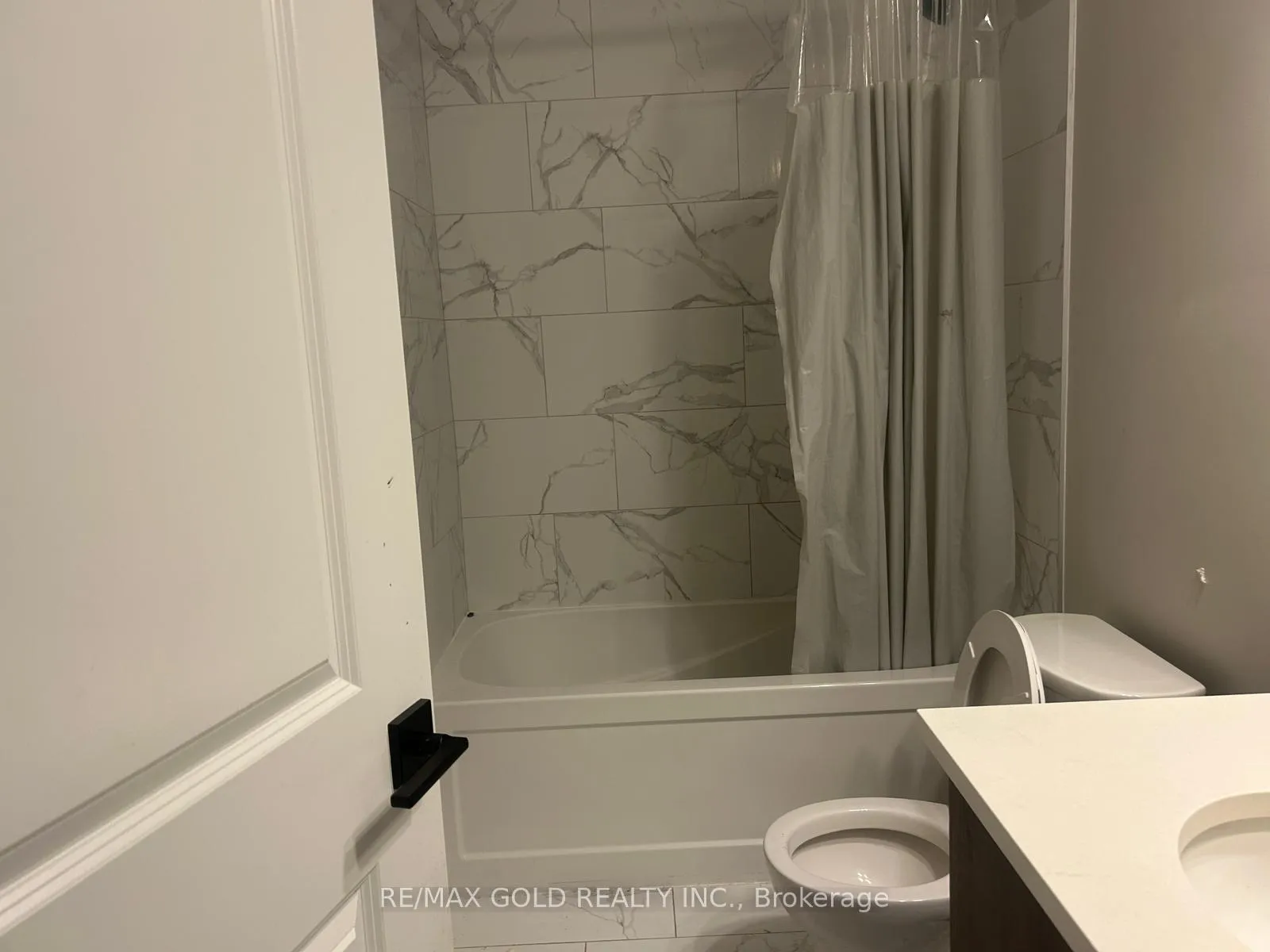 Photo 15 of Unit 19, 235 Chapel Hill Drive, Waterloo — HOMEH