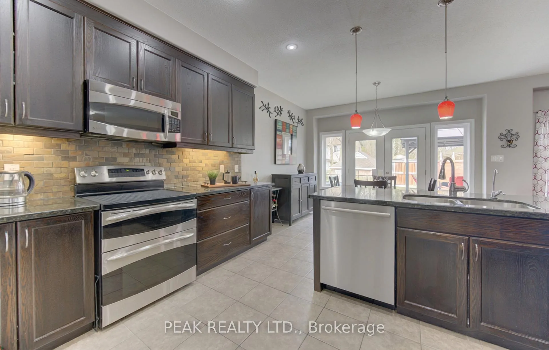 Photo 15 of 64 Walter Perry Place, Wilmot — HOMEH