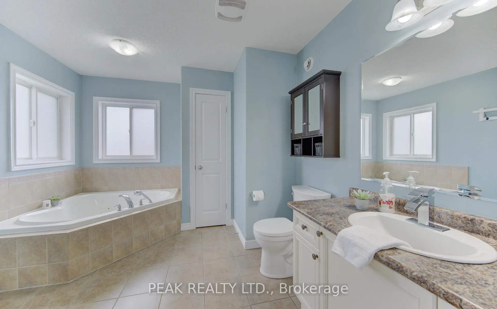 Photo 26 of 64 Walter Perry Place, Wilmot — HOMEH