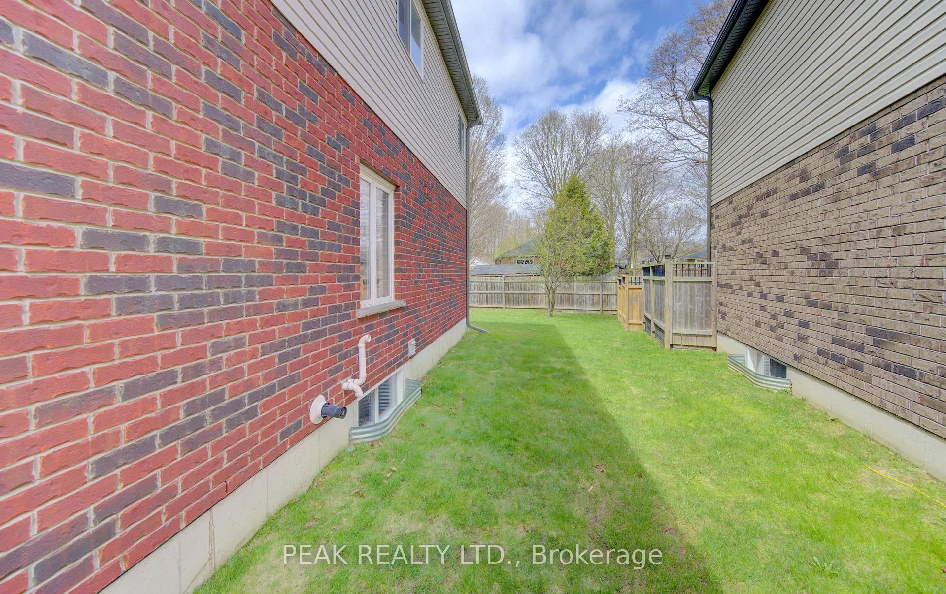 Photo 37 of 64 Walter Perry Place, Wilmot — HOMEH