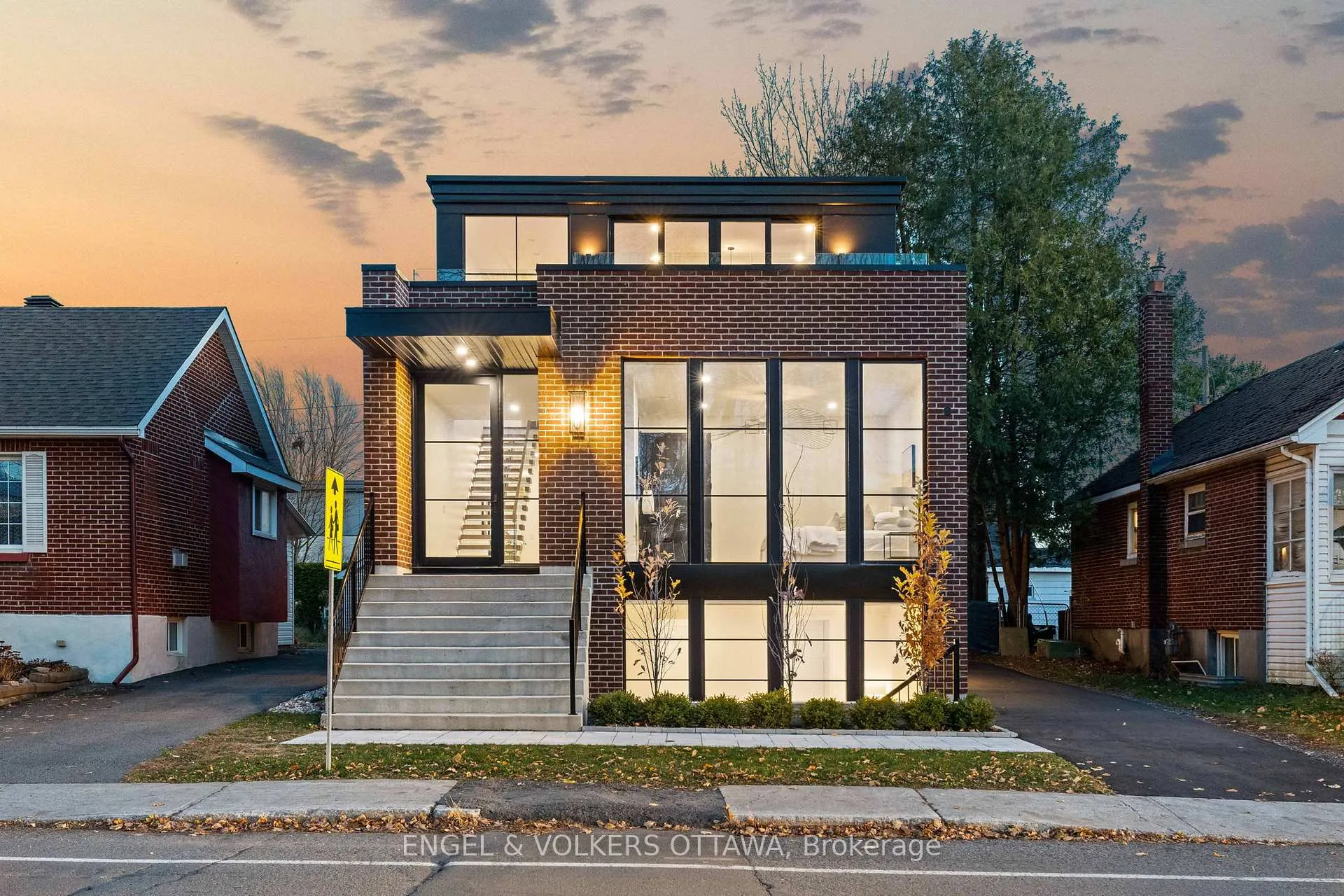 Photo 2 of 246 Byron Avenue, Ottawa, Westboro/Hampton Park — HOMEH