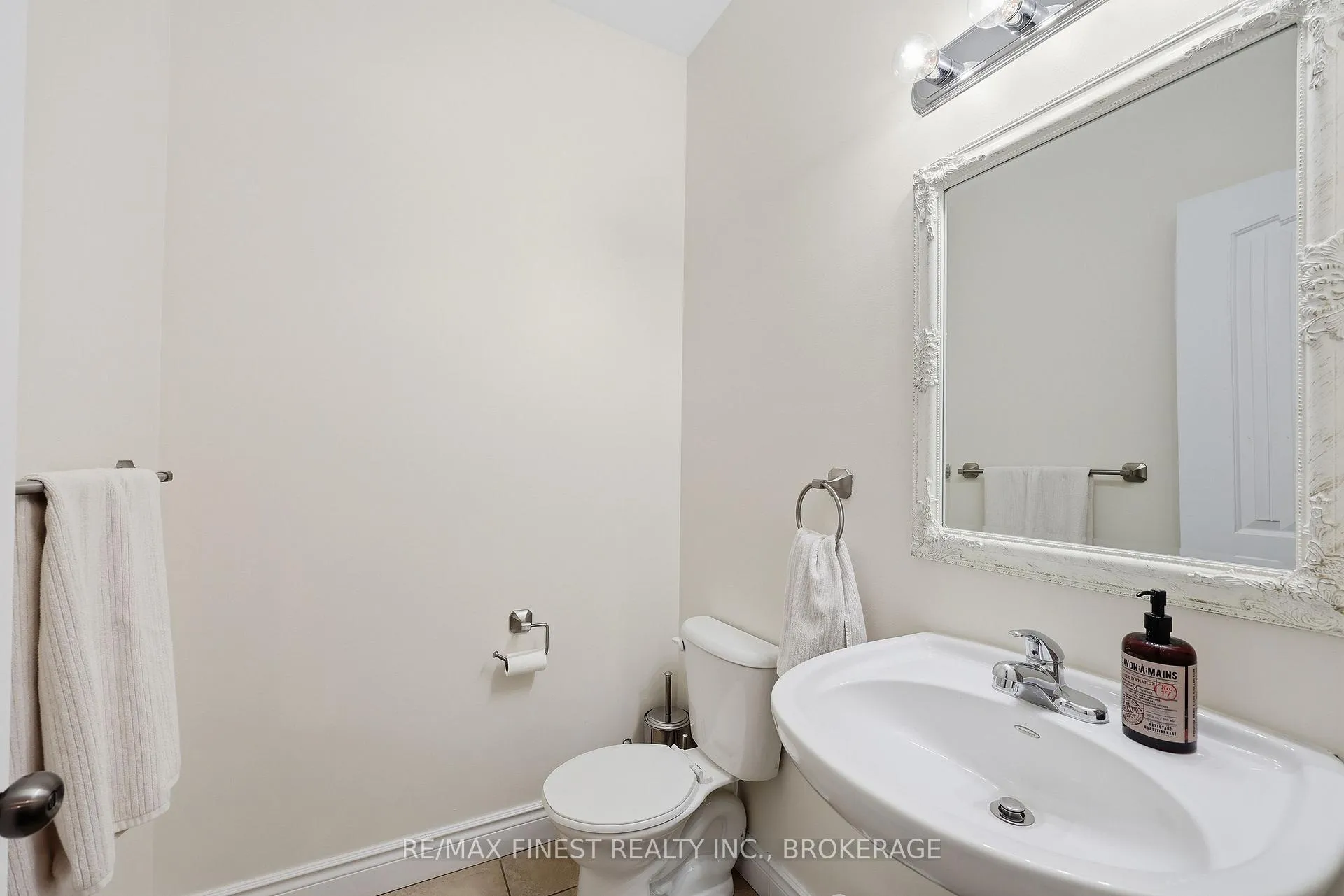 Photo 29 of 2617 Delmar Street, Kingston, City Northwest — HOMEH