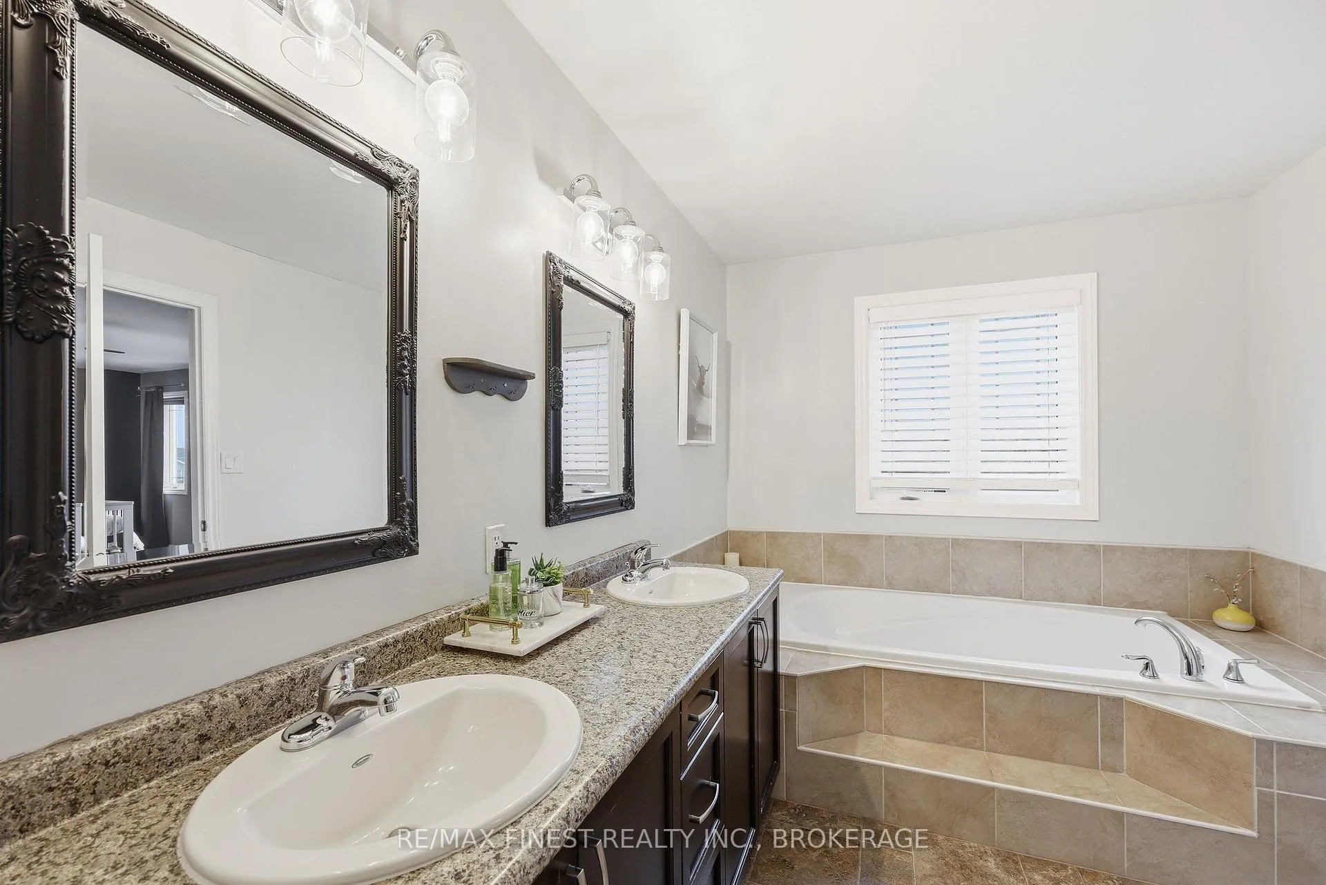 Photo 39 of 2617 Delmar Street, Kingston, City Northwest — HOMEH