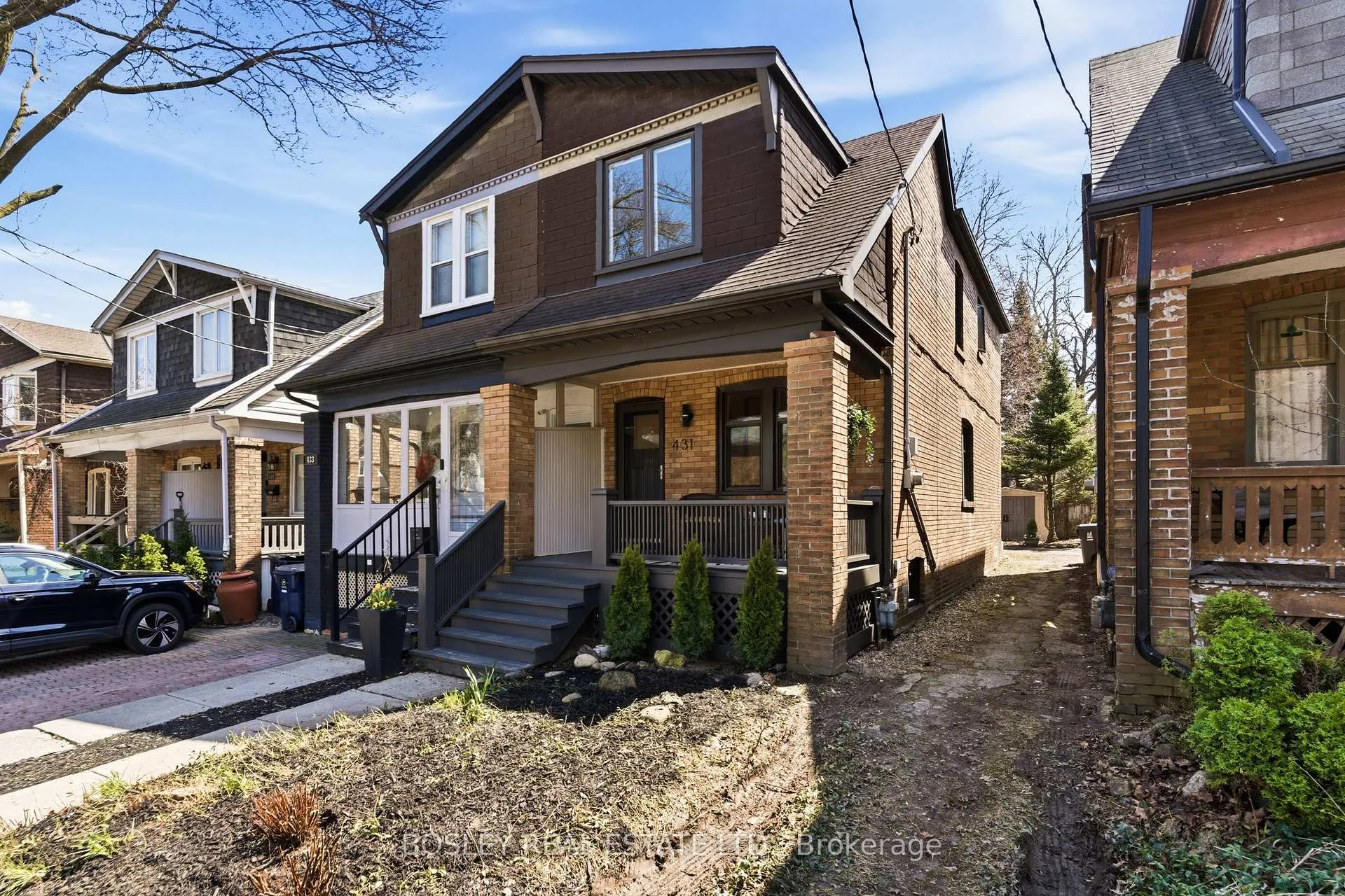 Front of 431 Davisville Avenue