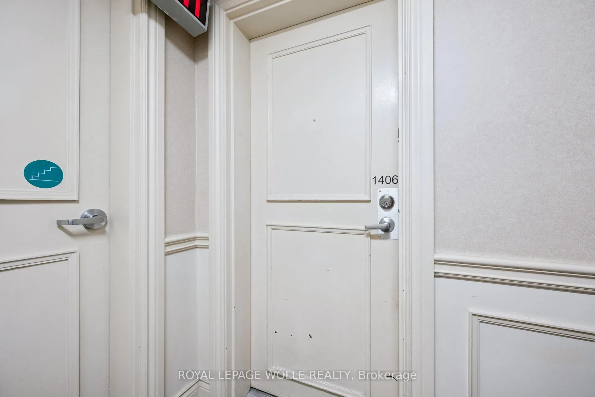 Photo 5 of Unit 1406, 64 Benton Street, Kitchener — HOMEH