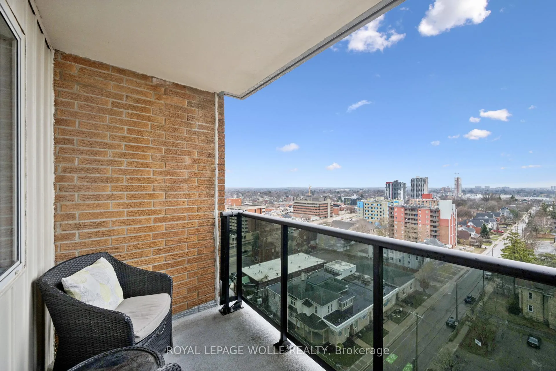 Photo 21 of Unit 1406, 64 Benton Street, Kitchener — HOMEH
