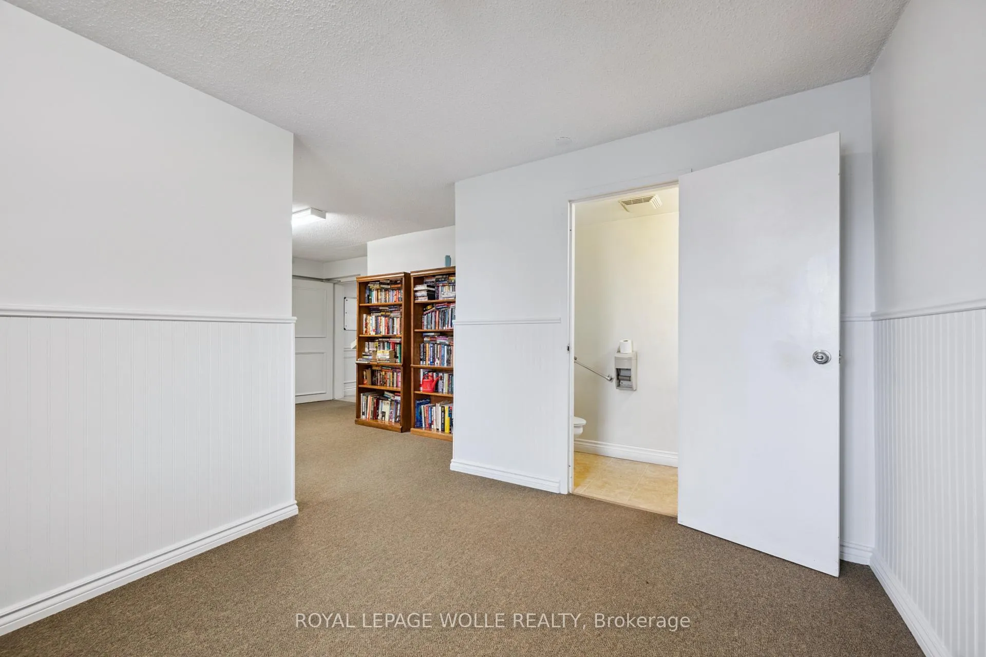 Photo 27 of Unit 1406, 64 Benton Street, Kitchener — HOMEH