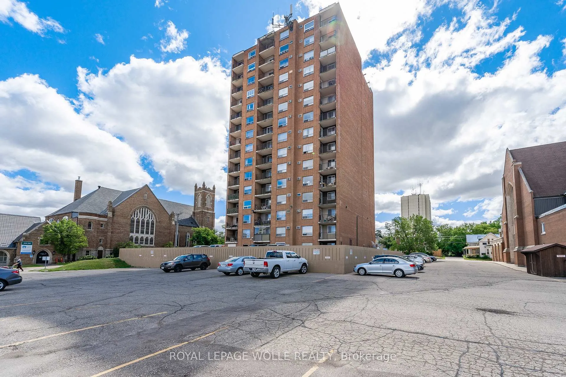 Photo 33 of Unit 1406, 64 Benton Street, Kitchener — HOMEH