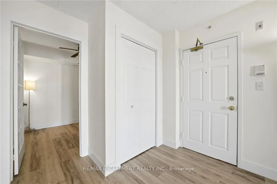 Photo 6 of Unit 308, 1411 Walkers Line, Burlington, Tansley — HOMEH