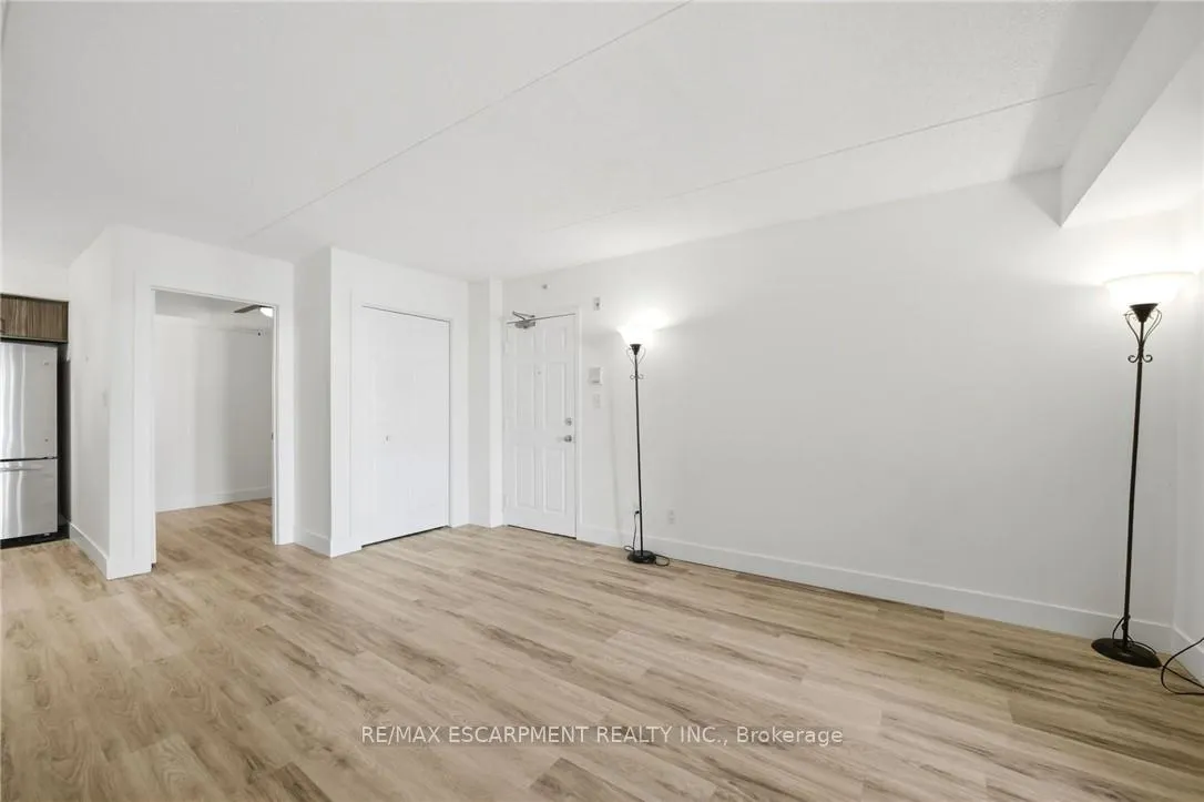 Photo 8 of Unit 308, 1411 Walkers Line, Burlington, Tansley — HOMEH