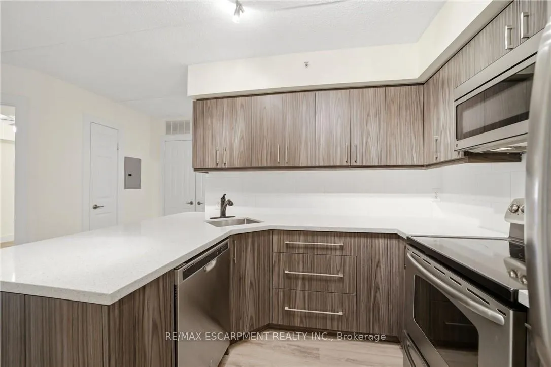 Photo 14 of Unit 308, 1411 Walkers Line, Burlington, Tansley — HOMEH