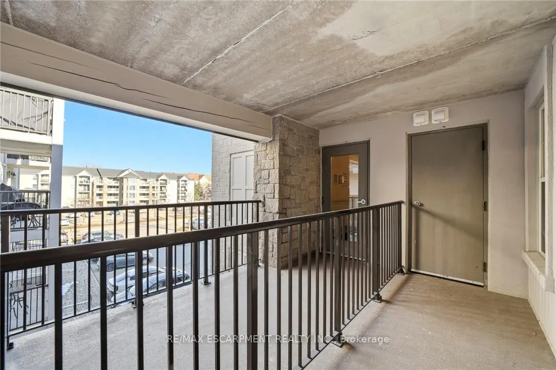 Photo 23 of Unit 308, 1411 Walkers Line, Burlington, Tansley — HOMEH