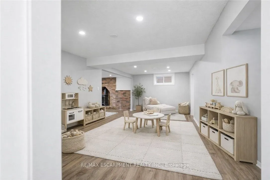 Photo 17 of 21 Margaret Avenue, Grimsby, Grimsby Beach — HOMEH