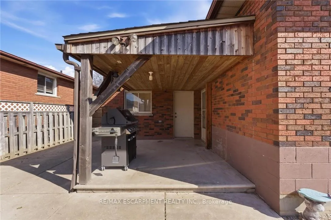 Photo 25 of 21 Margaret Avenue, Grimsby, Grimsby Beach — HOMEH