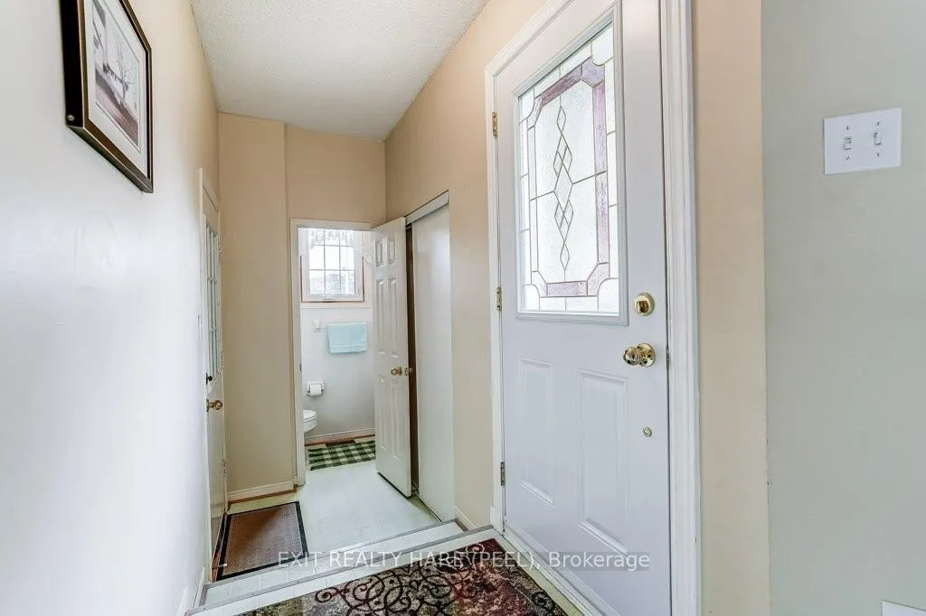 Photo 9 of 86 Lent Crescent, Brampton, Fletcher's West — HOMEH