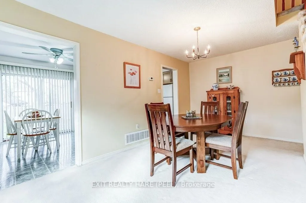 Photo 15 of 86 Lent Crescent, Brampton, Fletcher's West — HOMEH