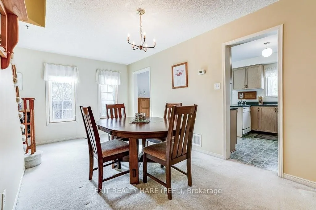 Photo 17 of 86 Lent Crescent, Brampton, Fletcher's West — HOMEH