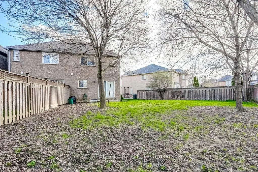 Photo 36 of 86 Lent Crescent, Brampton, Fletcher's West — HOMEH