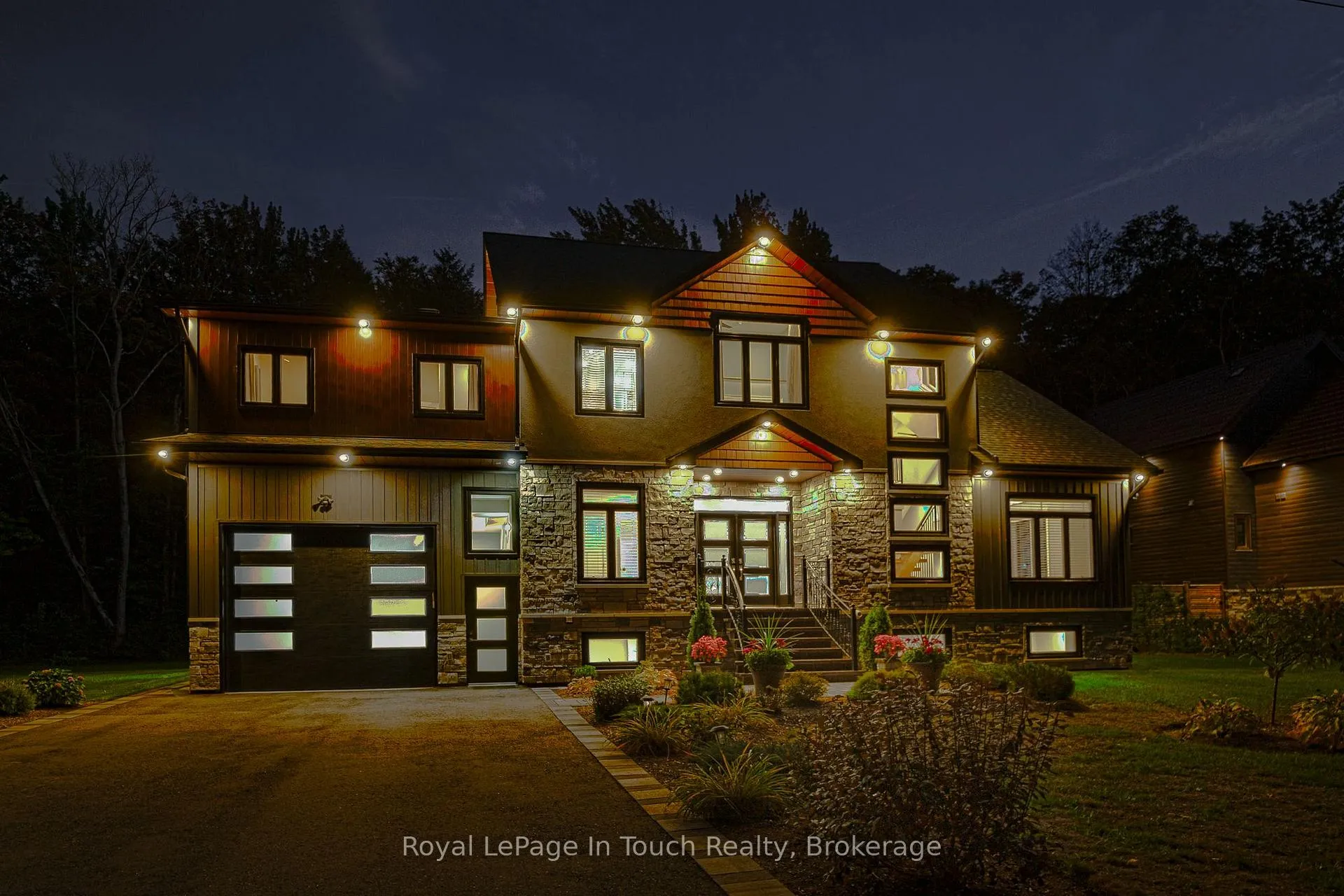 Photo 4 of 9 Belcourt Crescent, Tiny, Rural Tiny — HOMEH