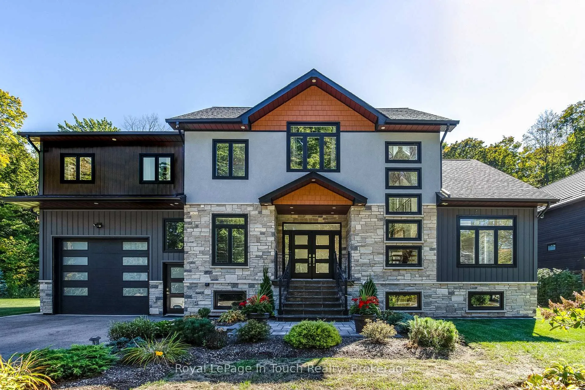 Photo 1 of 9 Belcourt Crescent, Tiny, Rural Tiny — HOMEH