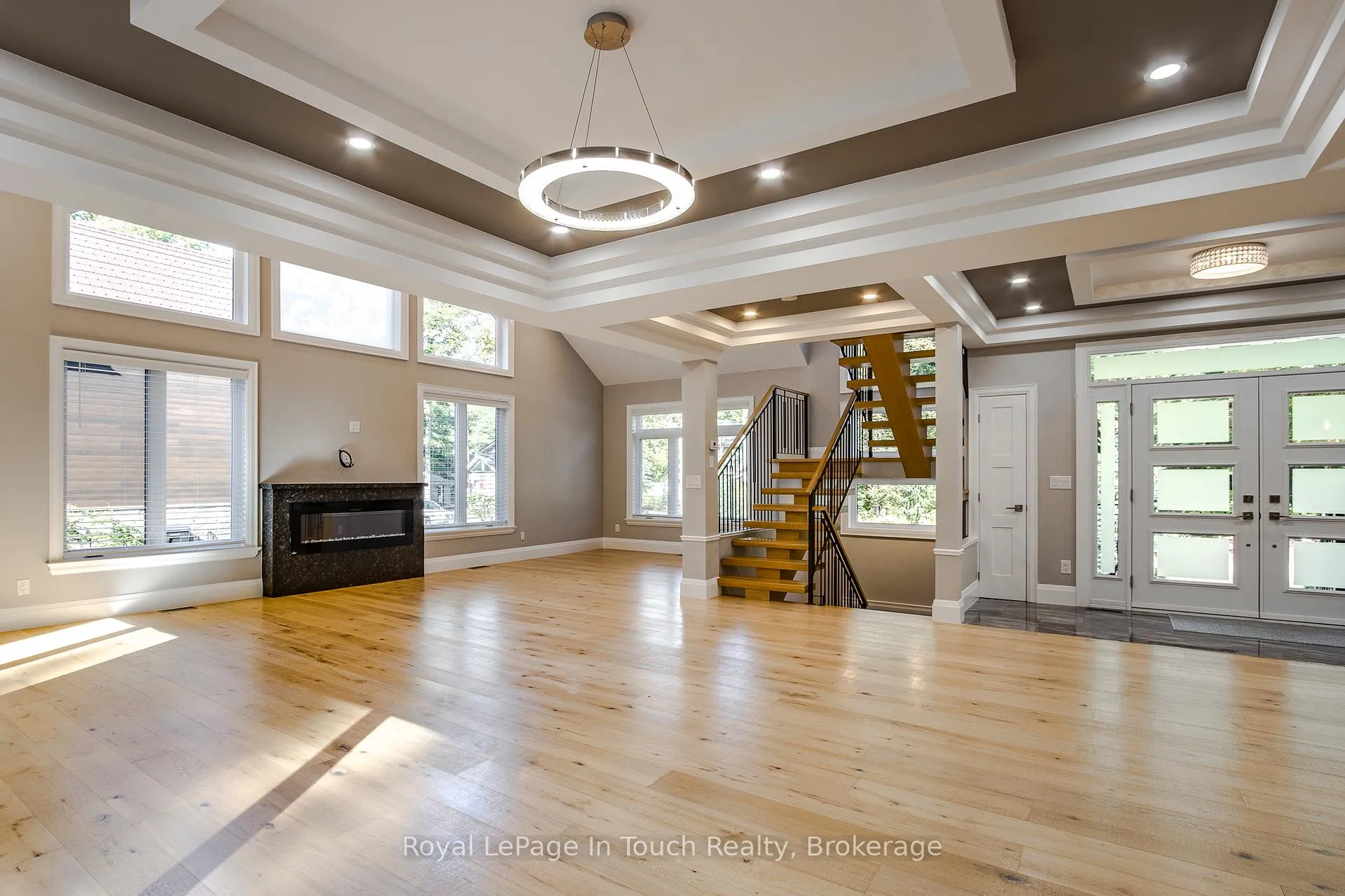 Photo 6 of 9 Belcourt Crescent, Tiny, Rural Tiny — HOMEH
