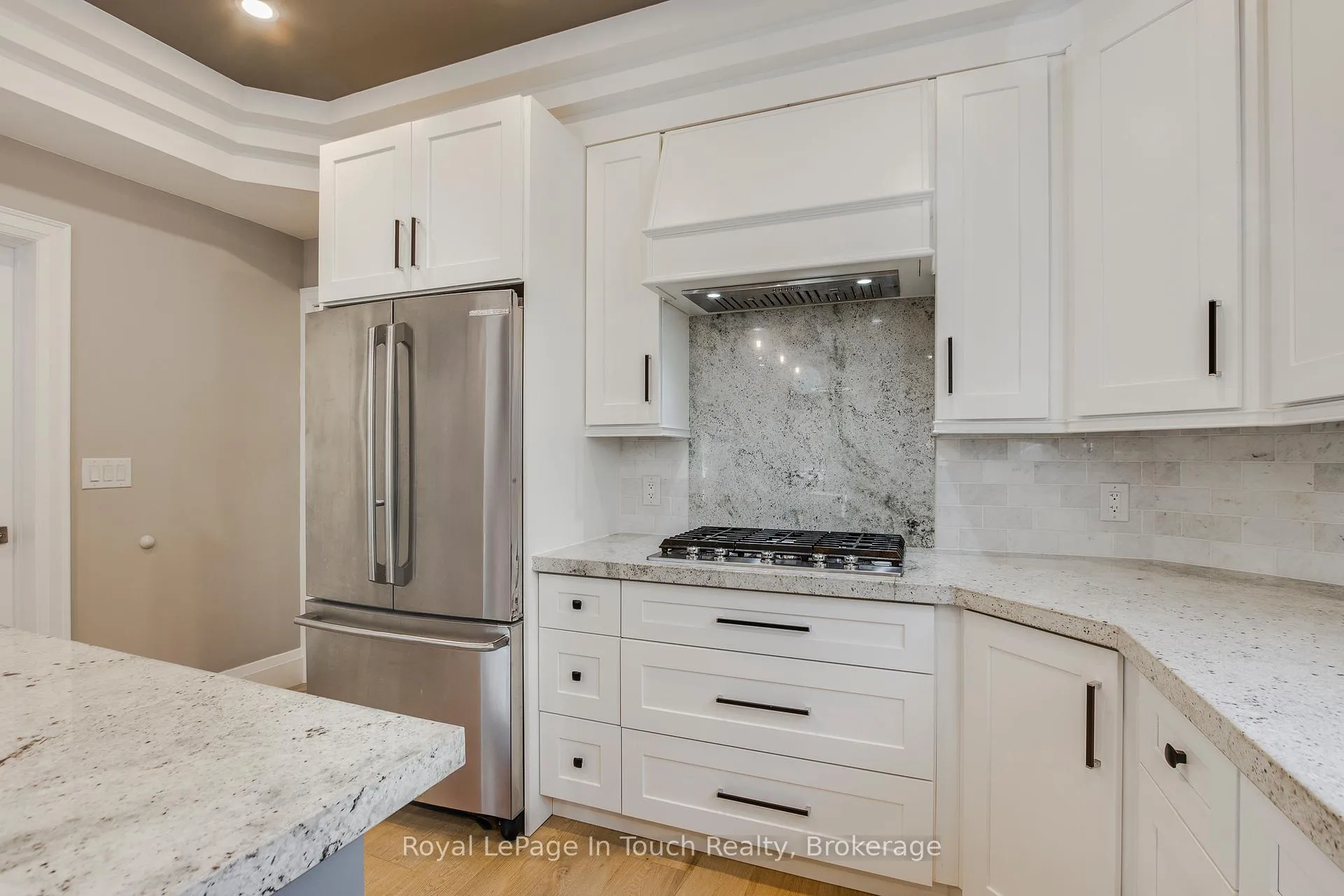 Photo 10 of 9 Belcourt Crescent, Tiny, Rural Tiny — HOMEH