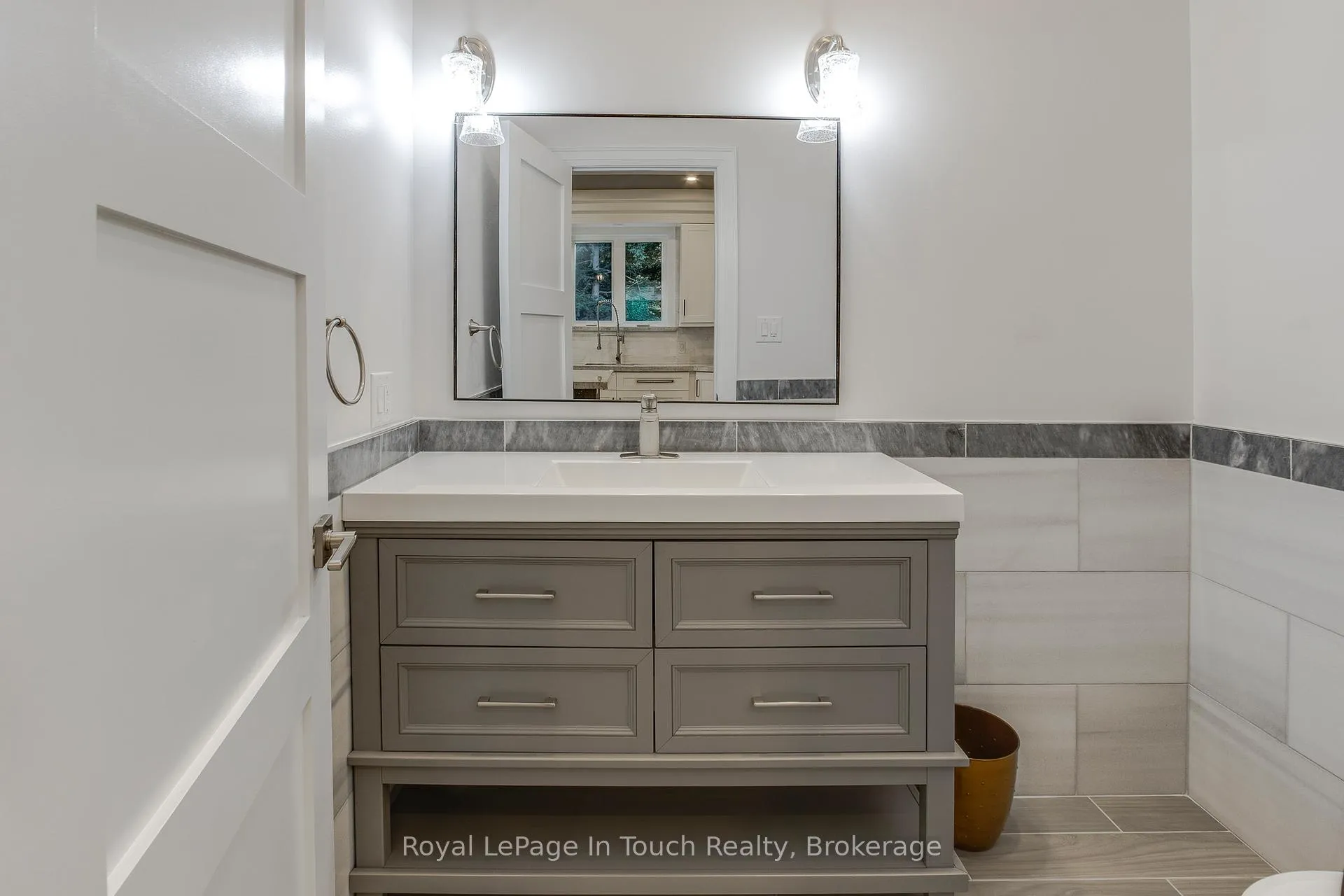 Photo 14 of 9 Belcourt Crescent, Tiny, Rural Tiny — HOMEH
