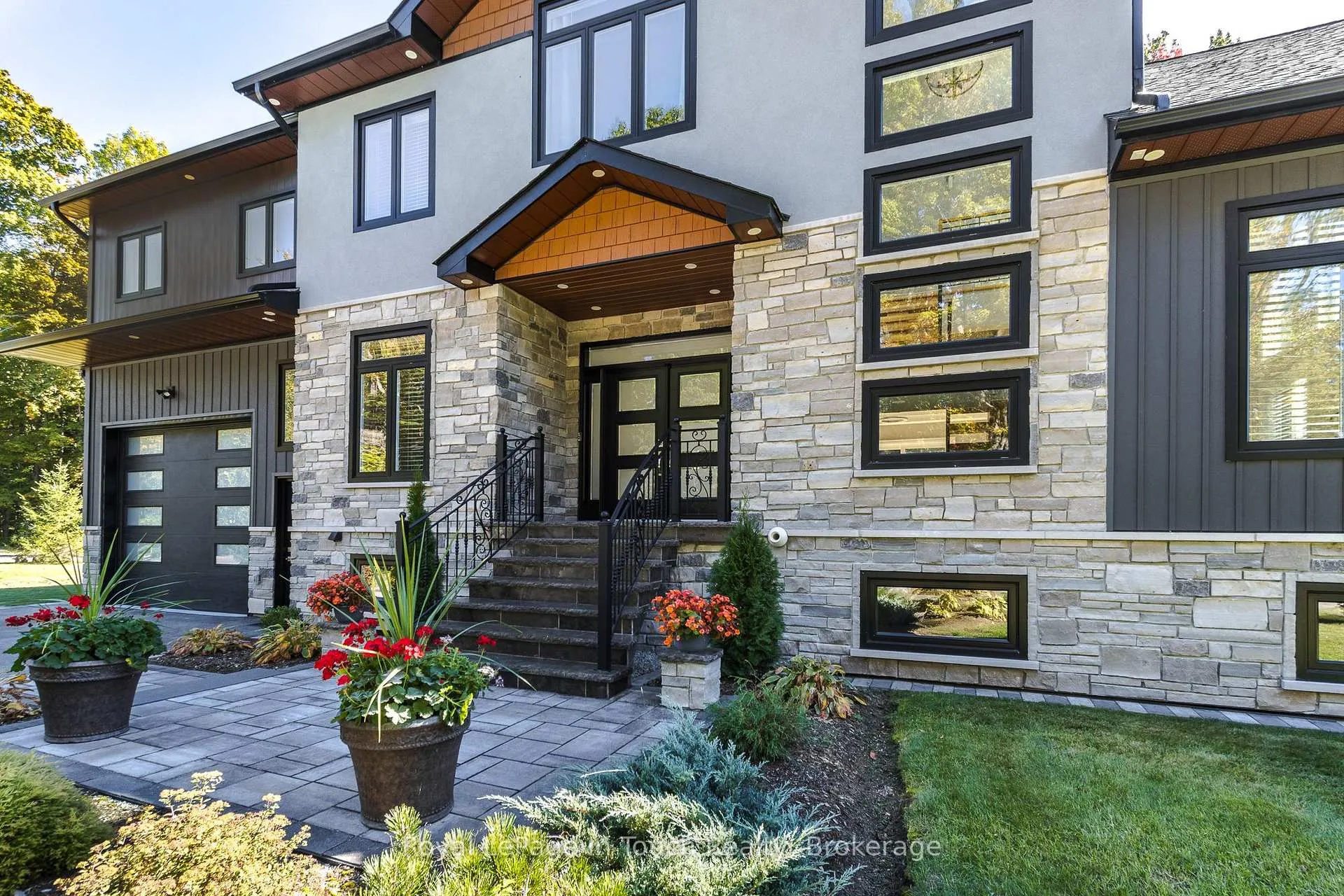 Photo 42 of 9 Belcourt Crescent, Tiny, Rural Tiny — HOMEH
