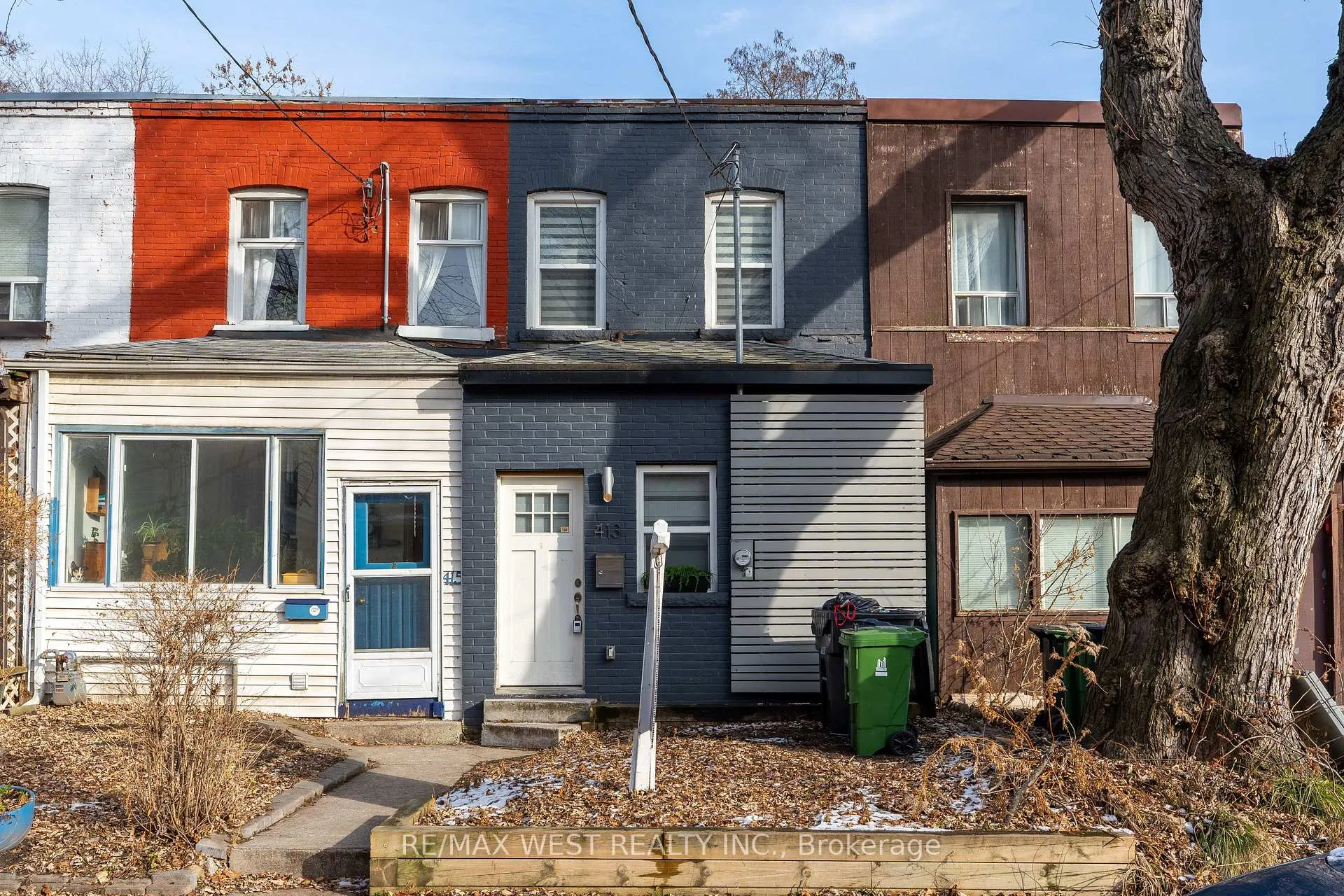 Front of 413 Leslie Street
