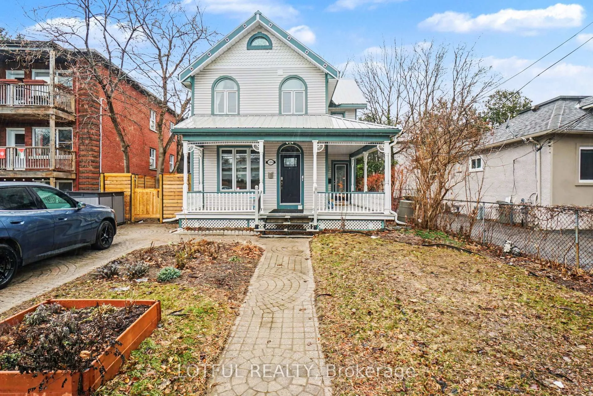 Front of Unit 2, 518 Hilson Avenue
