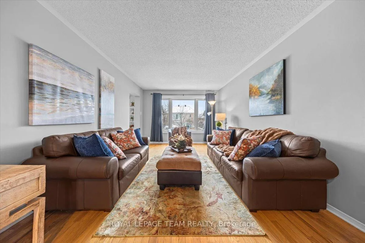 Photo 11 of 8 Crownridge Drive, Ottawa, Kanata - Emerald Meadows/Trailwest — HOMEH