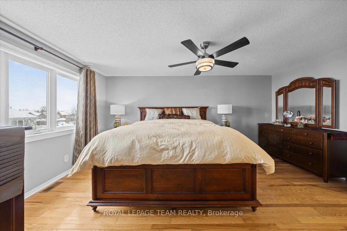 Photo 21 of 8 Crownridge Drive, Ottawa, Kanata - Emerald Meadows/Trailwest — HOMEH