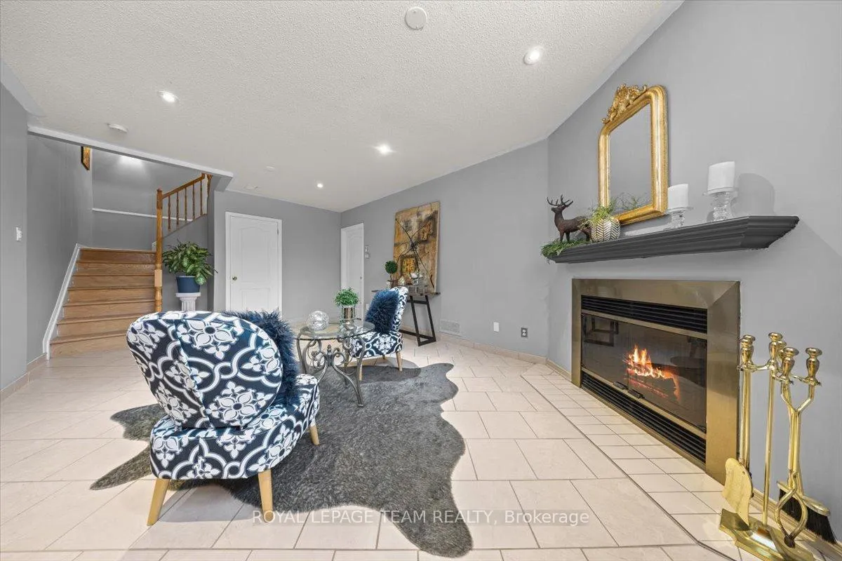 Photo 32 of 8 Crownridge Drive, Ottawa, Kanata - Emerald Meadows/Trailwest — HOMEH