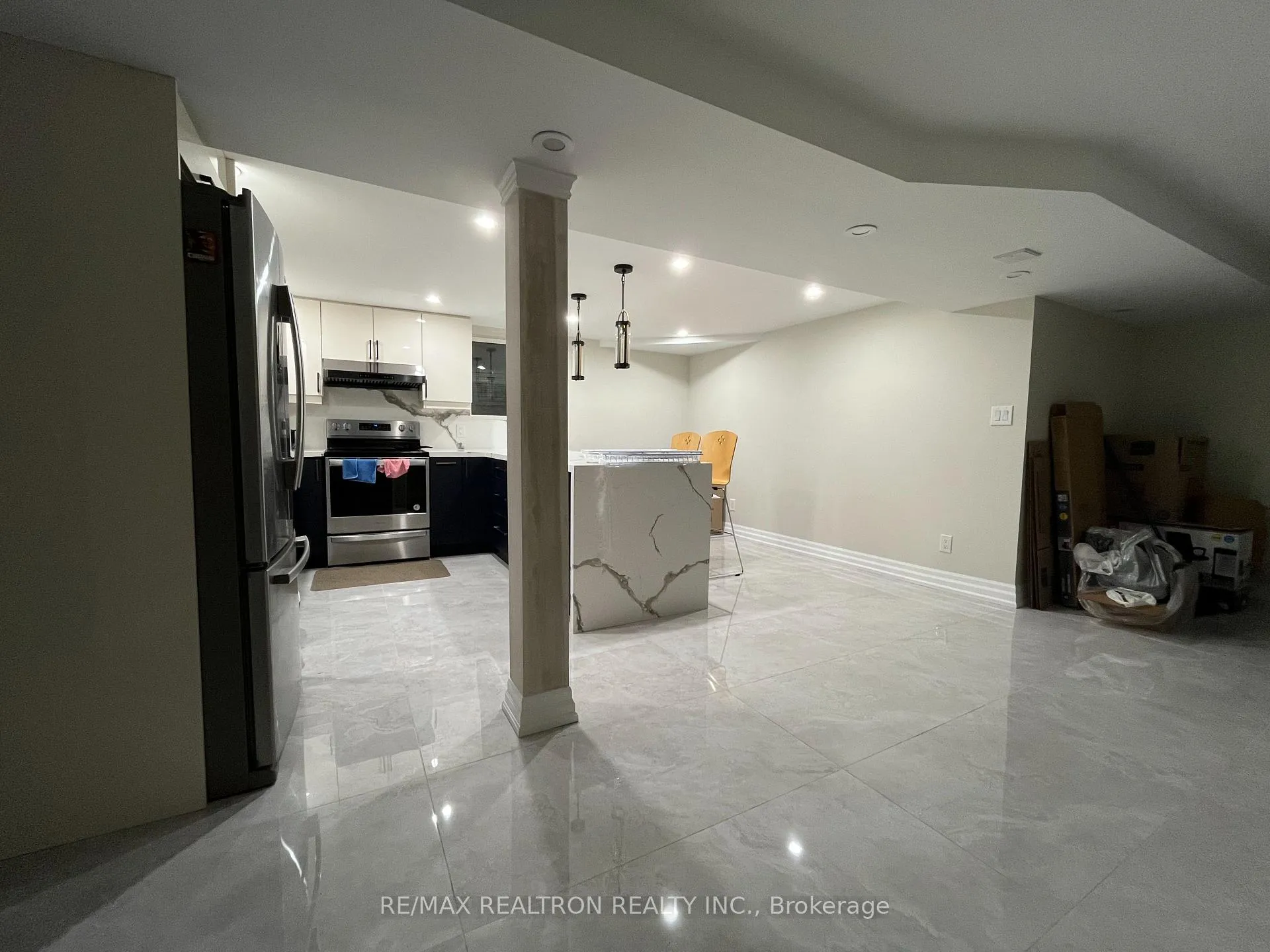 Photo 6 of 99 Havagal Crescent, Markham, Markville — HOMEH
