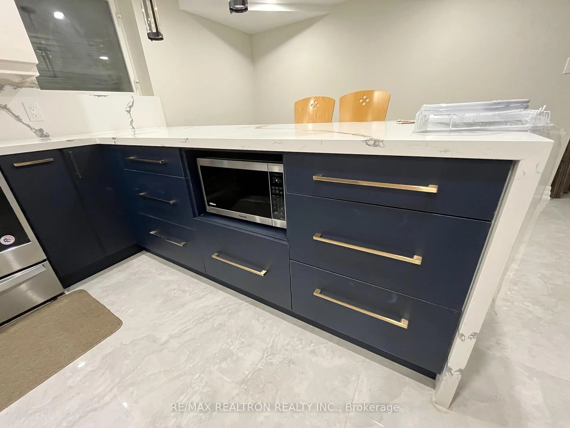 Photo 8 of 99 Havagal Crescent, Markham, Markville — HOMEH