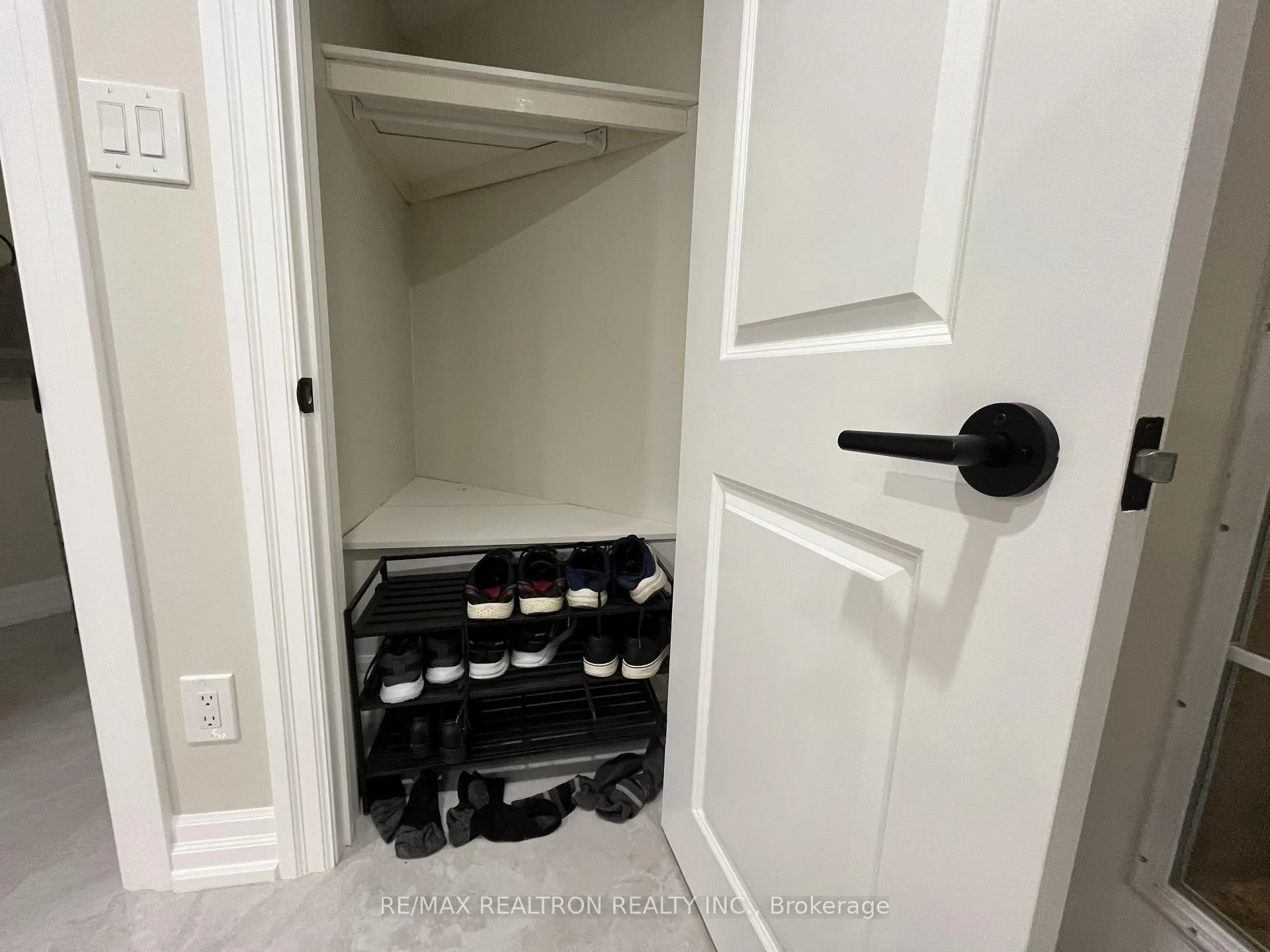 Photo 15 of 99 Havagal Crescent, Markham, Markville — HOMEH