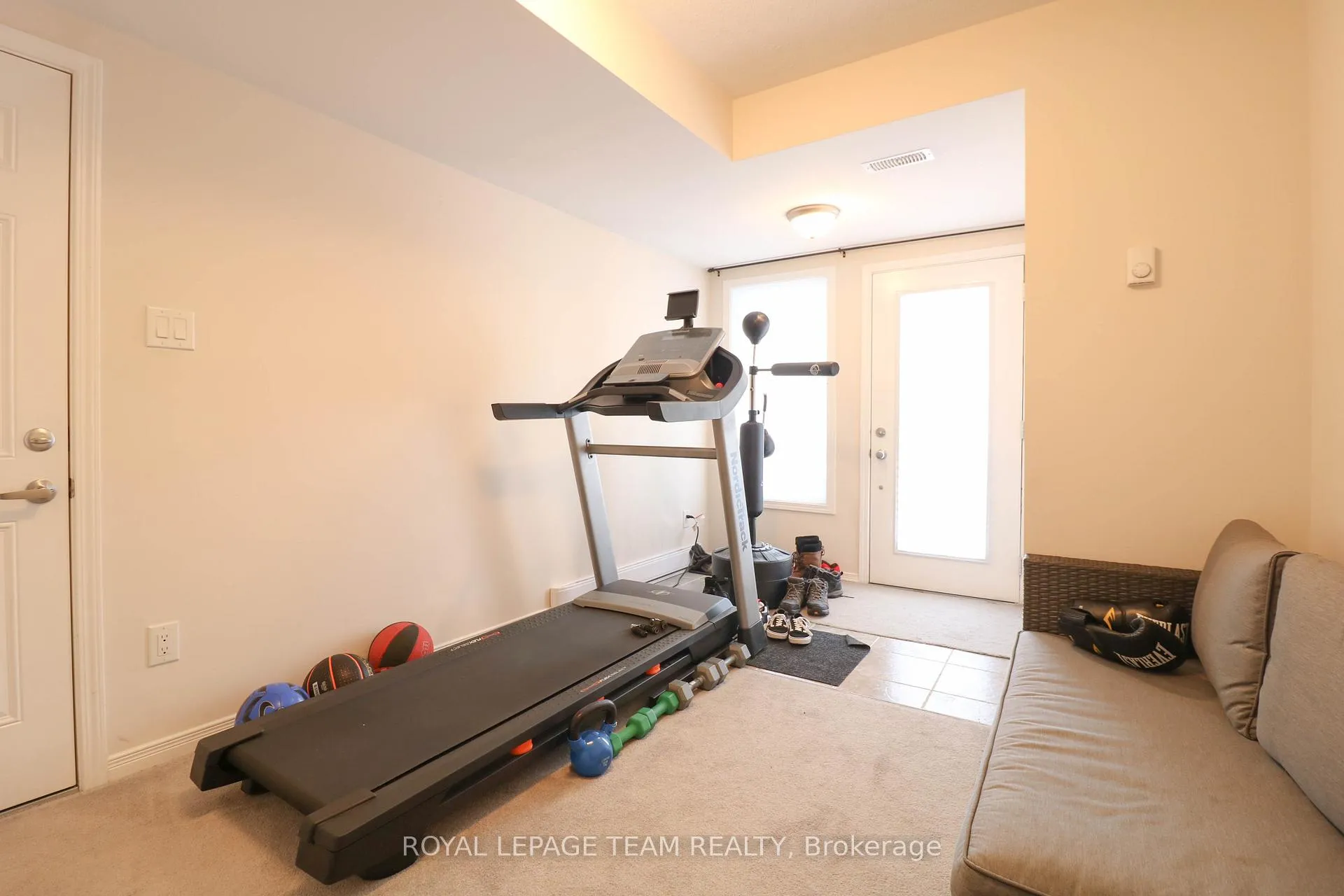 Photo 2 of 514 Radiant Private, Ottawa, Kanata - Emerald Meadows/Trailwest — HOMEH