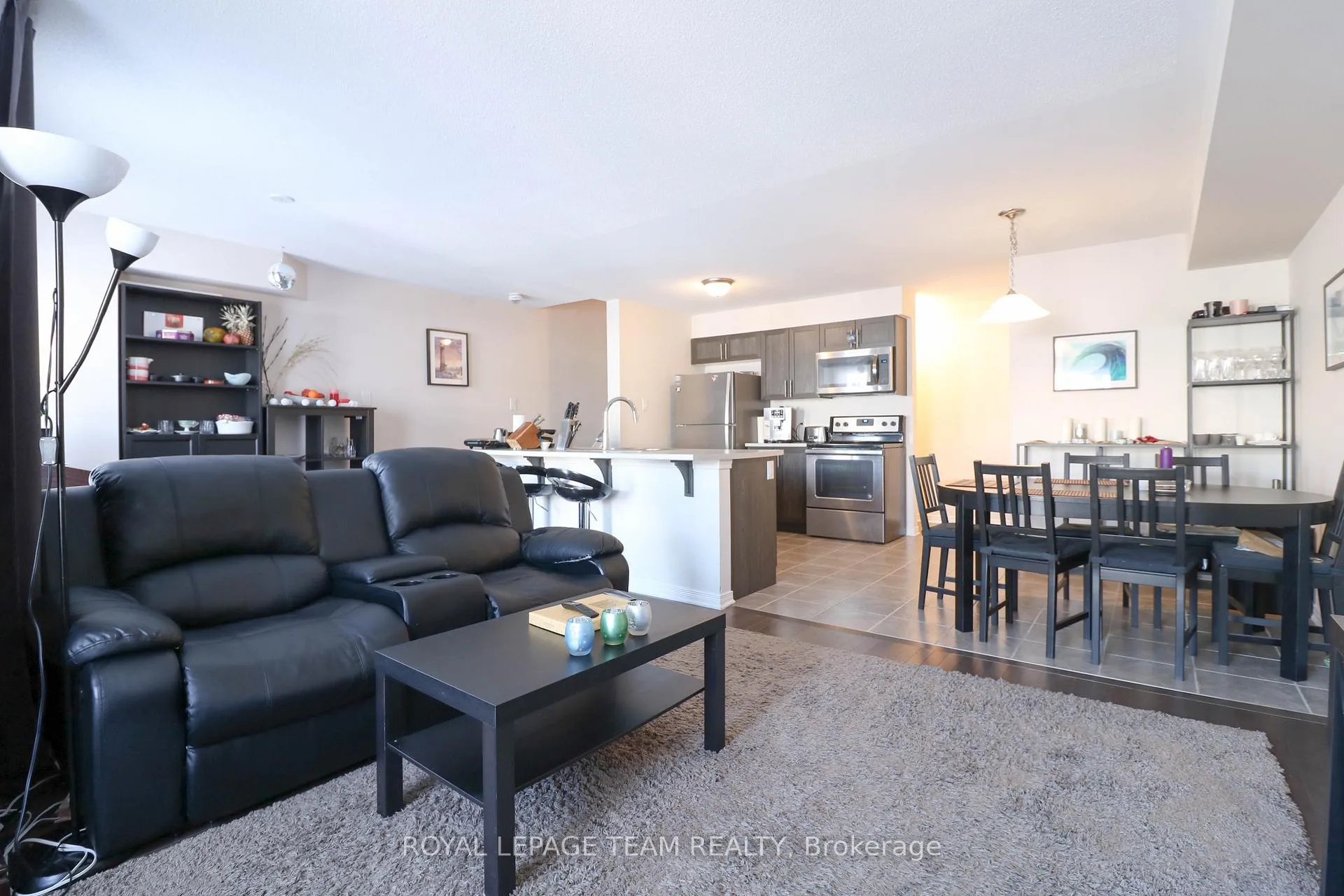 Photo 3 of 514 Radiant Private, Ottawa, Kanata - Emerald Meadows/Trailwest — HOMEH