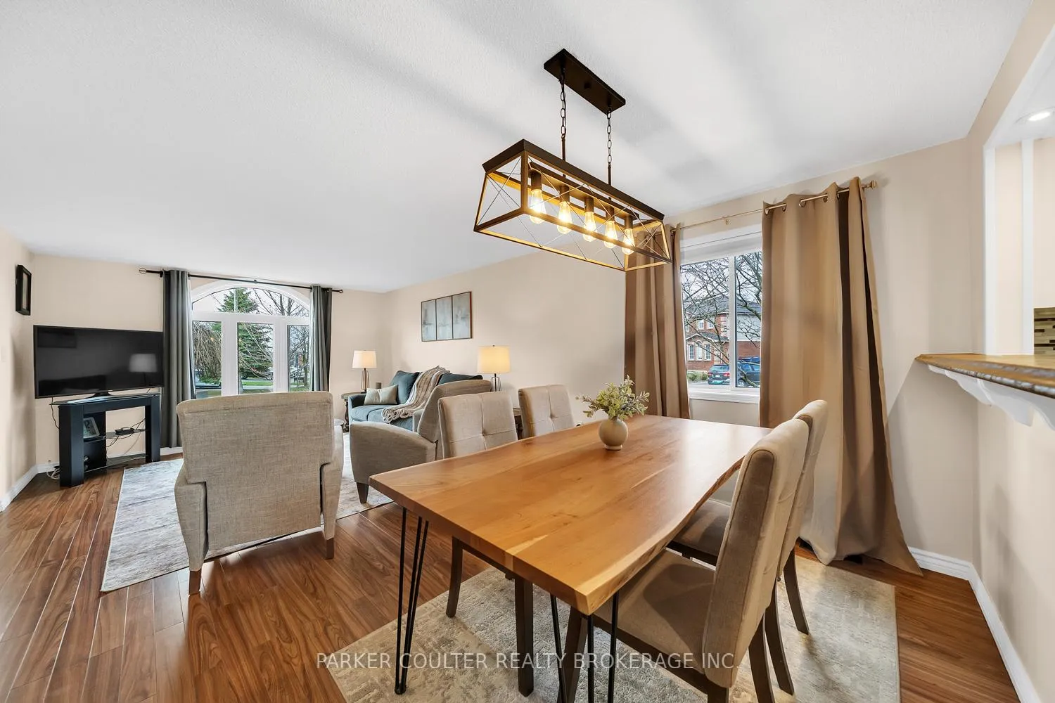 Photo 12 of 2 Waddington Crescent, Barrie, Holly — HOMEH