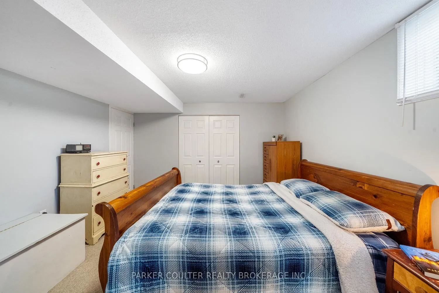 Photo 27 of 2 Waddington Crescent, Barrie, Holly — HOMEH