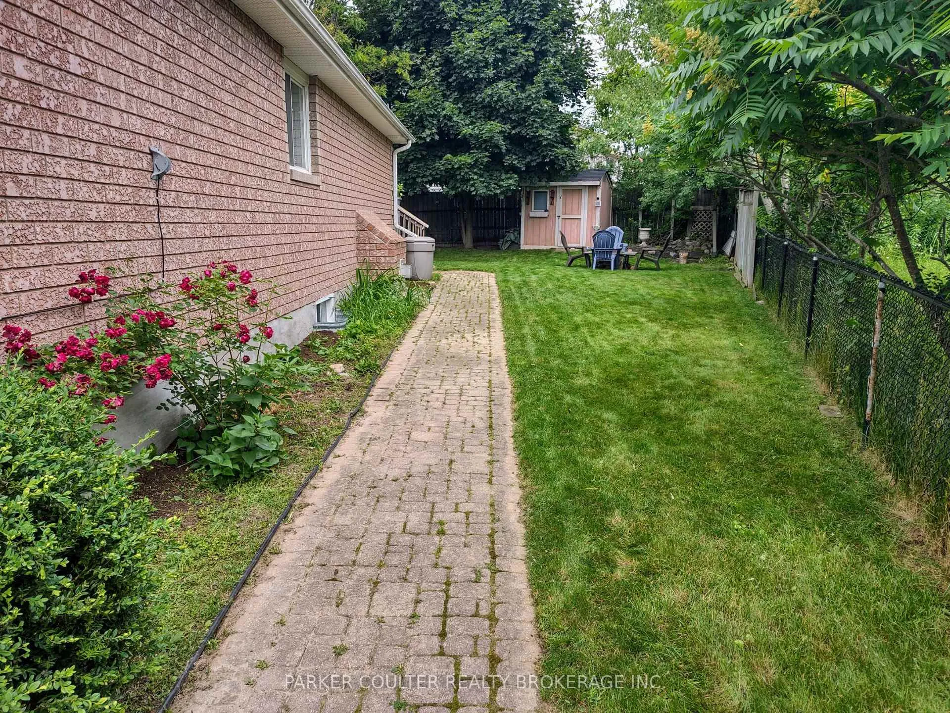 Photo 34 of 2 Waddington Crescent, Barrie, Holly — HOMEH