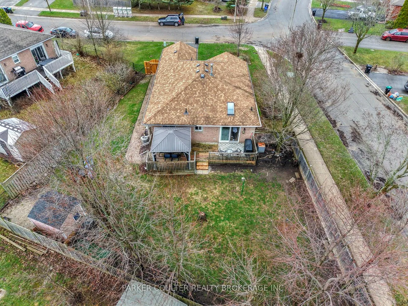 Photo 35 of 2 Waddington Crescent, Barrie, Holly — HOMEH