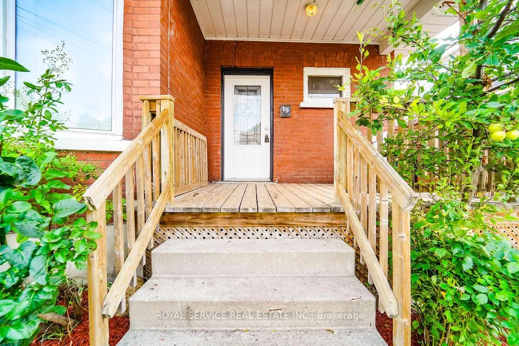 Photo 3 of 19 Ritson Road S, Oshawa, Central — HOMEH
