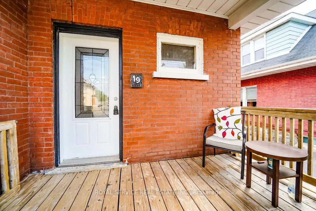 Photo 4 of 19 Ritson Road S, Oshawa, Central — HOMEH