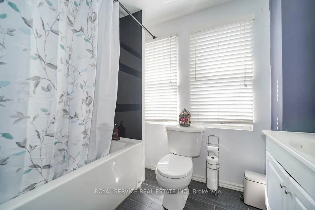 Photo 34 of 19 Ritson Road S, Oshawa, Central — HOMEH