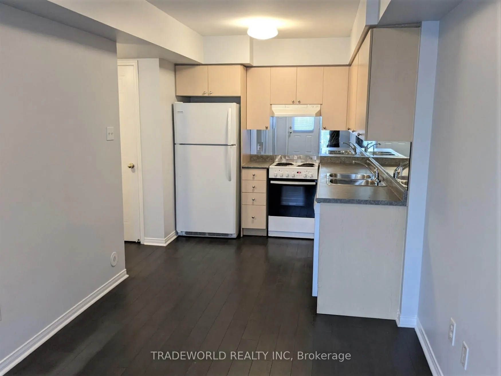 Photo 3 of Unit 9, 150 Chancery Road, Markham, Greensborough — HOMEH