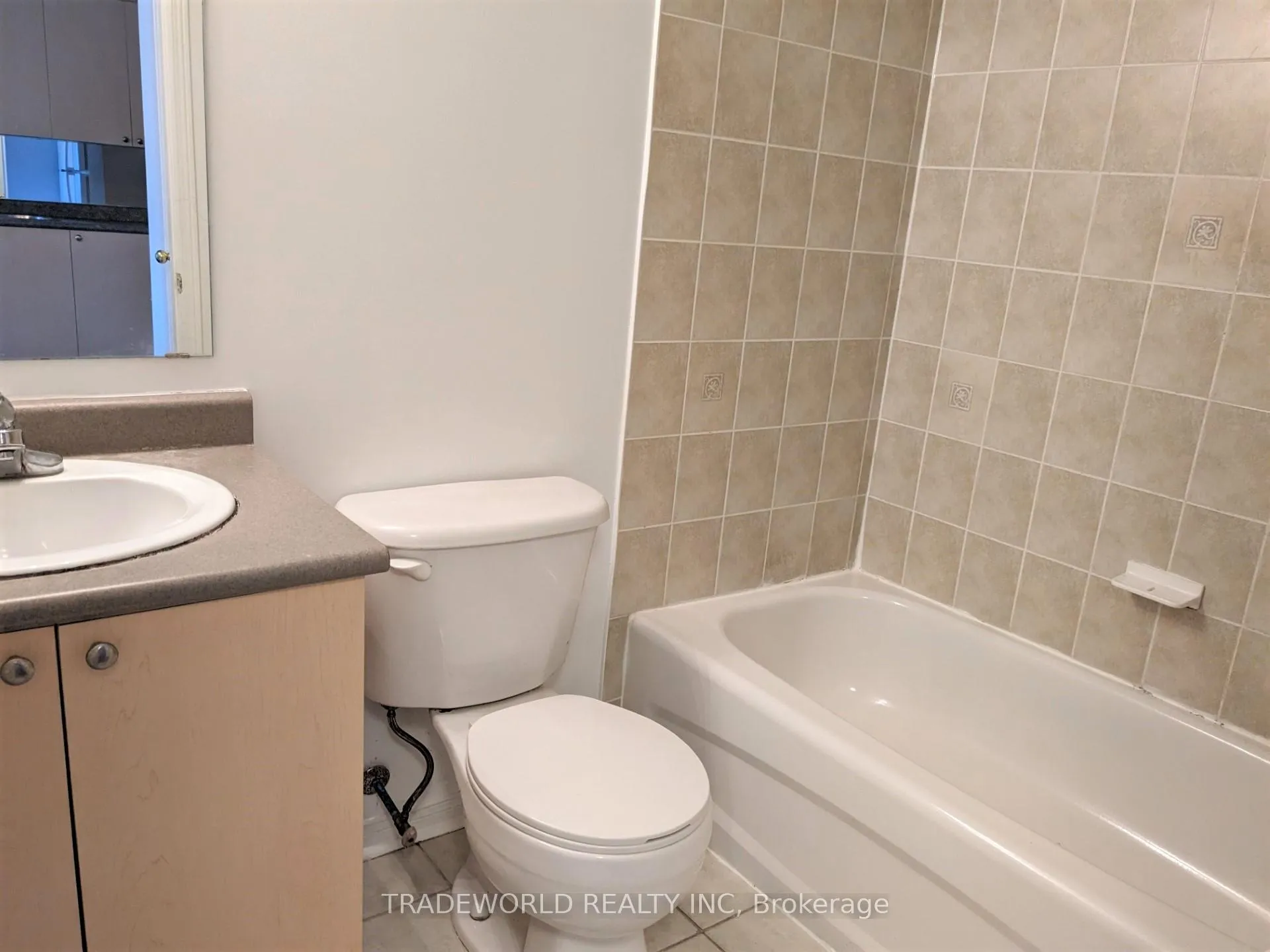 Photo 5 of Unit 9, 150 Chancery Road, Markham, Greensborough — HOMEH