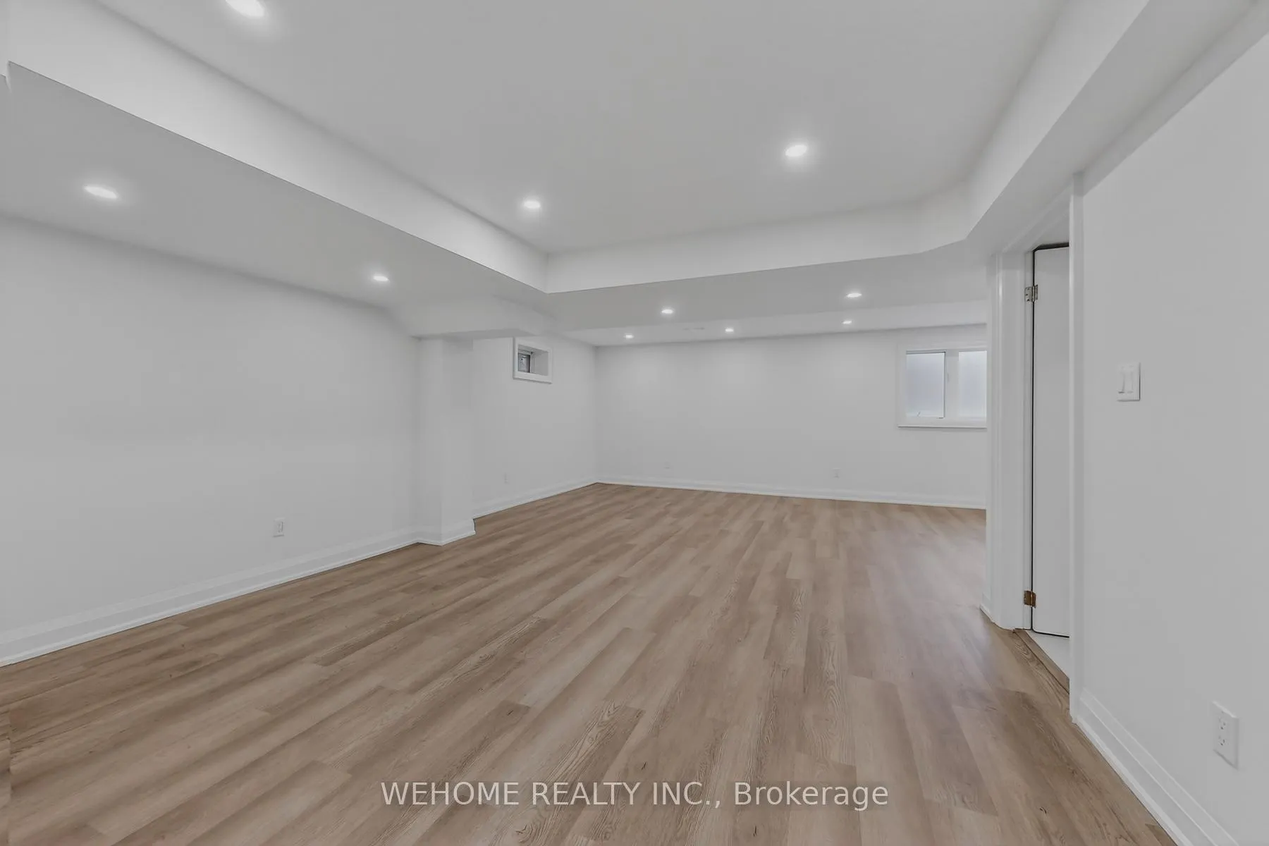 Photo 38 of 10 Hubner Avenue, Markham, Berczy — HOMEH